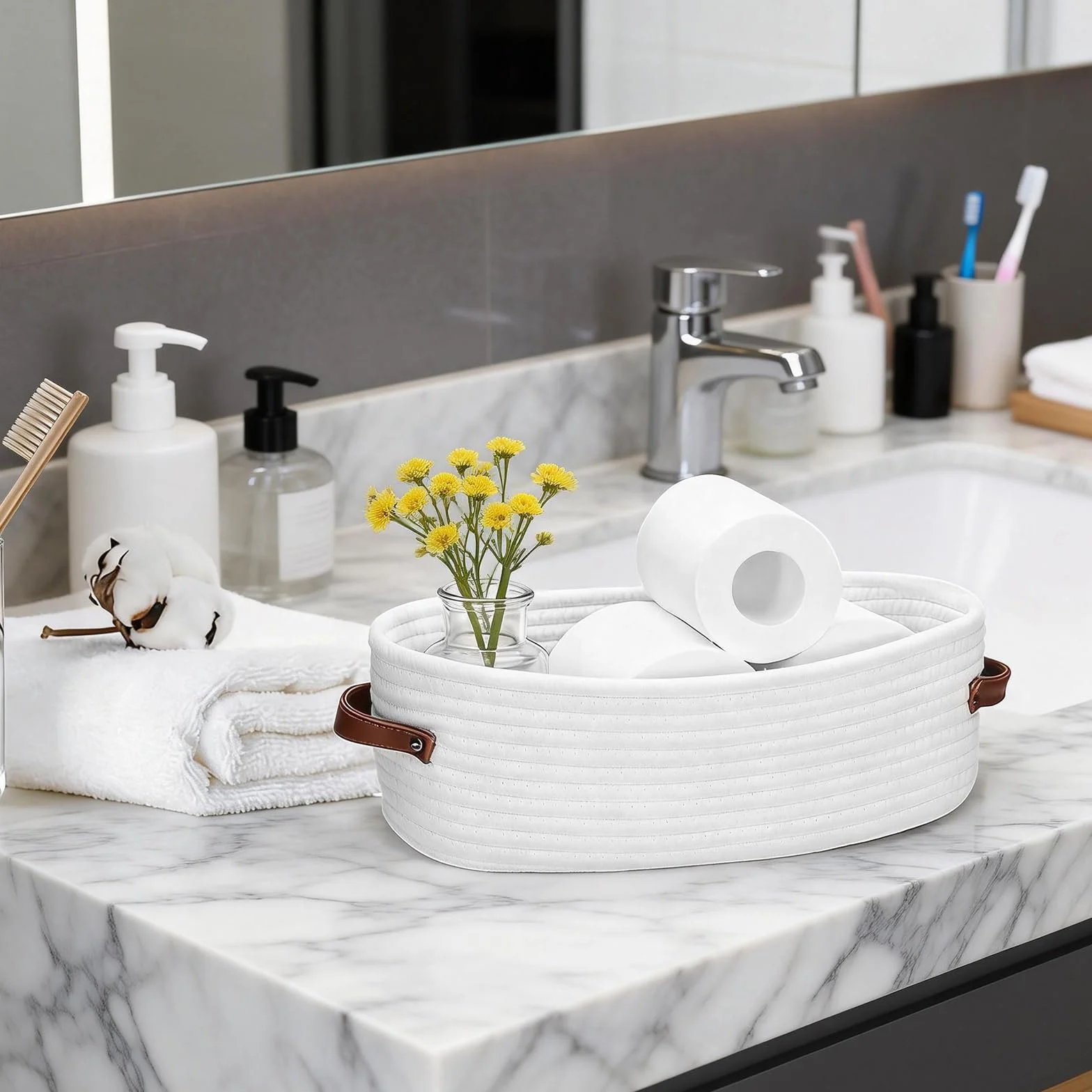 Cesta de Almacenaje Tejida de Cuerda de Algodón 33×15×10 cm con Asas de Cuero para Baño, Cocina, Estantería (Blanco)