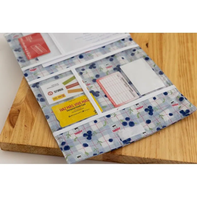 Portadocumentos para bebé para Cartilla Sanitaria - Regalo Bebe Recien Nacido Niño o Niña - Porta Documentos para Bebes para Bolso Carro Bebe (Vichy negro)