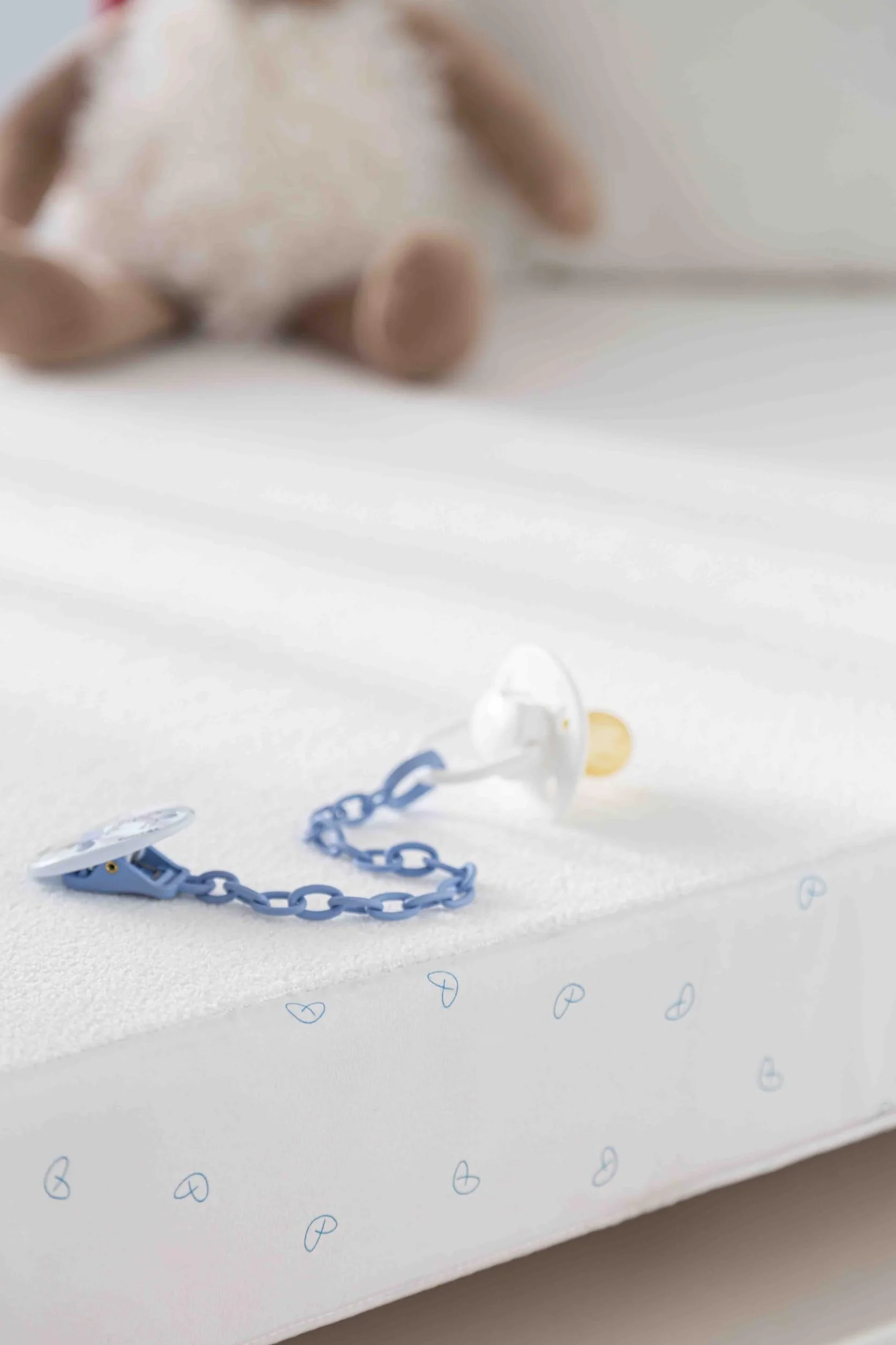 Pack de 2 Unidades de 60x120 cm. Protector de colchón Impermeable para Cuna de bebé. Tejido de Rizo Absorbente, Transpirable y Antibacteriano. (Pack 2 Unidades - 60x120 cm)
